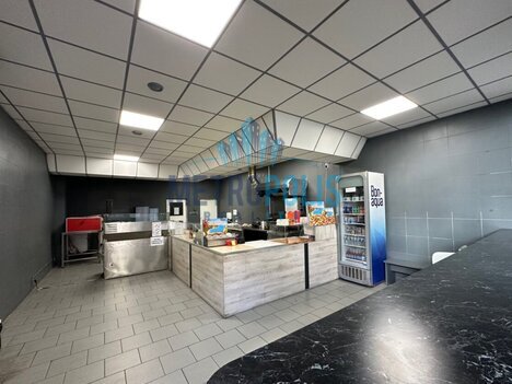 Na prodej: zavedená restaurace (kebab, pizza, burgery) – centrum rezidenční čtvrti